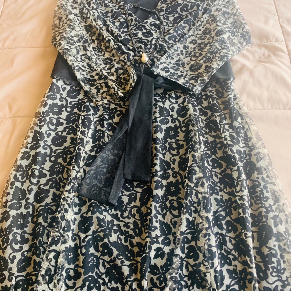 Various ladies pieces